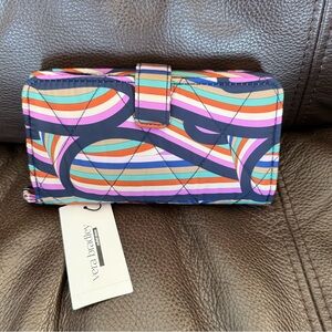 New Vera Bradley Retro Ribbons Ultralight Phone Wristlet